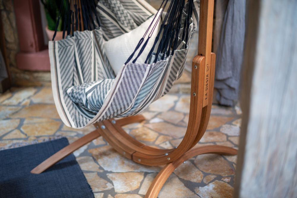 La Siesta viseči stol Udine s stojalom Eucalyptus Bio bombaž zebra
